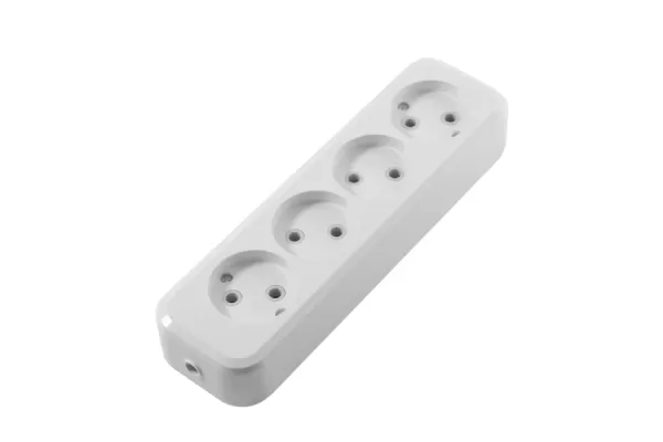 Колодка  4 гн. без з/к LEMANSO (LMK006)