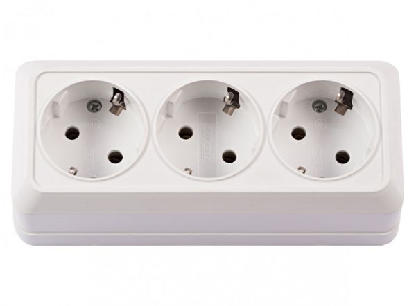 Розетка 3- на з/к біла LUXEL OPERA (2014)